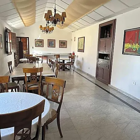 La Casona De *
